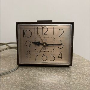 Westclox Dunmar Drowse Alarm Clock Model No 22196 Vintage Brown Electric